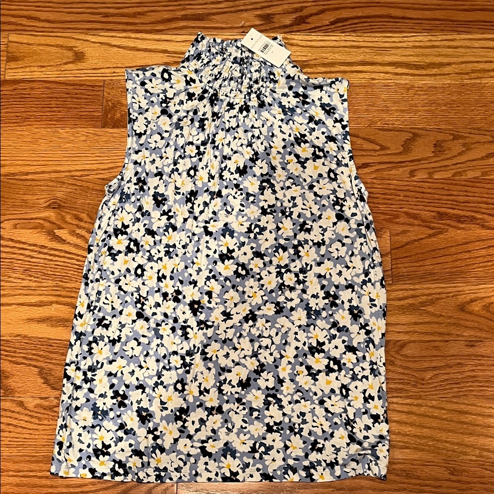 NWT Ann Taylor Blue Floral Sleeveless stretch jersey tank